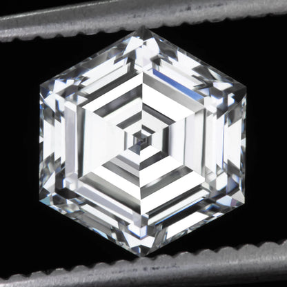 Hexagon cut lab-grown diamond CVD HPHT VVS VS quality