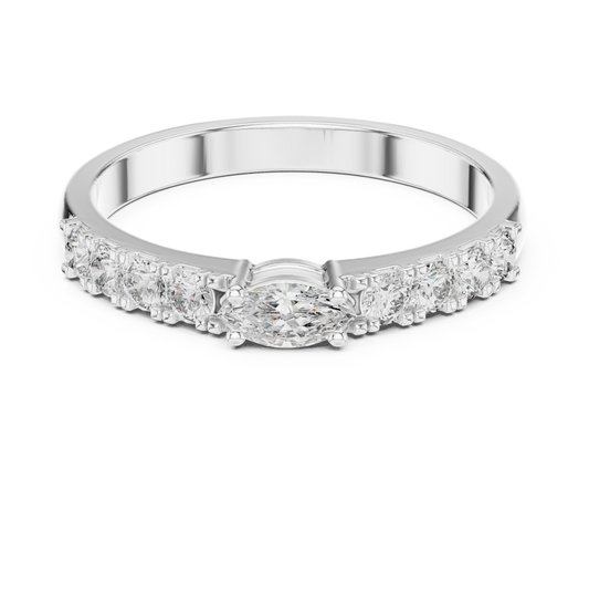 Marquise-cut diamond engagement ring with pavé-set side stones in 935 silver

Elegant white gold engagement ring featuring marquise center diamond and pavé accents

Modern bridal ring with sparkling marquise-cut center and pavé diamonds