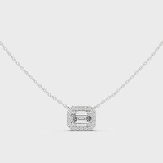 Emerald-cut diamond halo pendant necklace in white gold

Lab-grown emerald cut diamond pendant with halo

Elegant halo diamond necklace for women