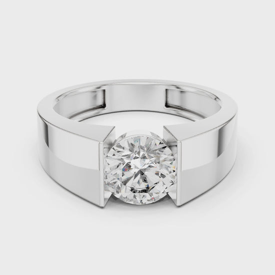 Classic round lab-grown diamond solitaire wedding band in white gold

Minimalist solitaire diamond wedding band for women

Elegant round diamond band with high-polish finish