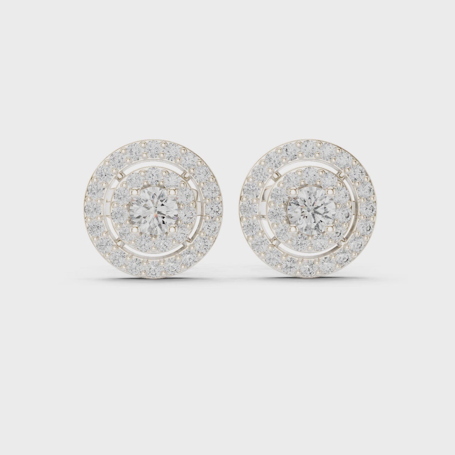 Double halo lab-grown diamond stud earrings

Round diamond double halo stud earrings in white metal

Elegant double halo diamond studs for women