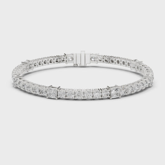 Princess-cut diamond tennis bracelet featuring continuous square-cut diamonds on a polished chain
