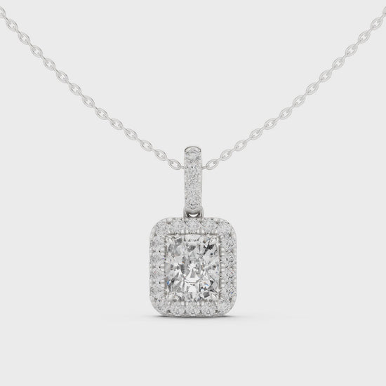 Cushion halo lab-grown diamond pendant necklace

Cushion-cut diamond halo pendant in white metal

Elegant cushion halo diamond necklace for women