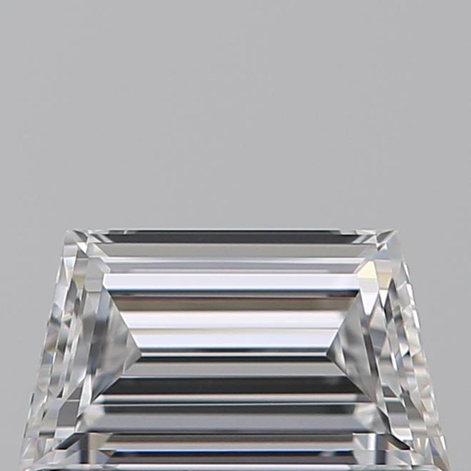 Trapezoid cut lab-grown diamond CVD HPHT VVS VS quality